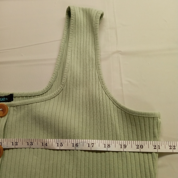 Rue + Womens green top - Picture 7 of 7